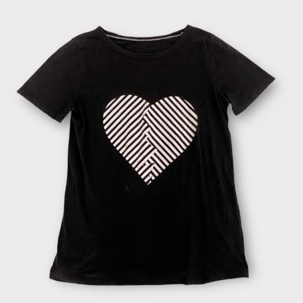 PJK Patterson J. Kincaid Women’s Top Shirt Heart Graphic Short Sleeve Lovecore